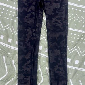 SPANX Women’s Black Camouflage Leggings
